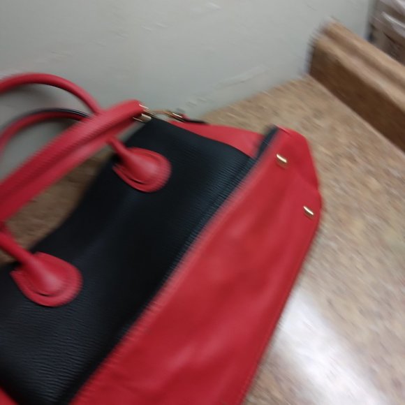 Handbag - Picture 2 of 3